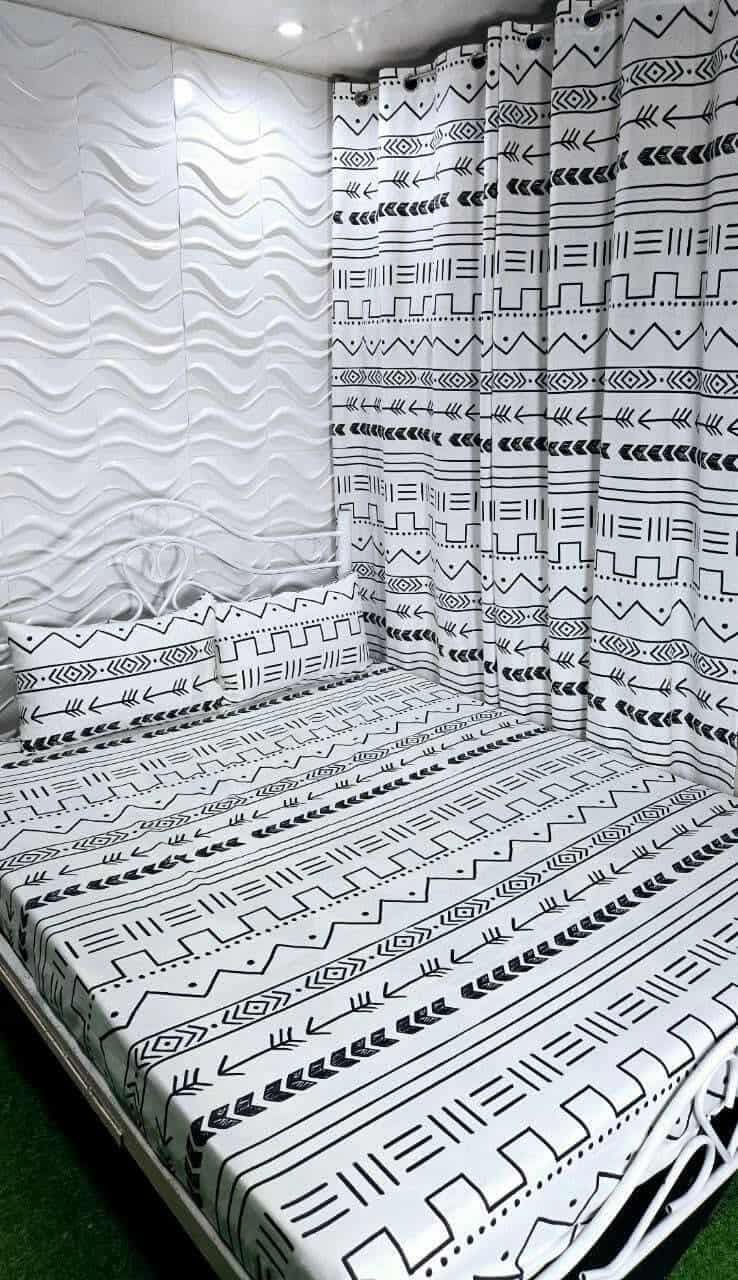 Elegant Line Patterns Bedsheet Bundle
