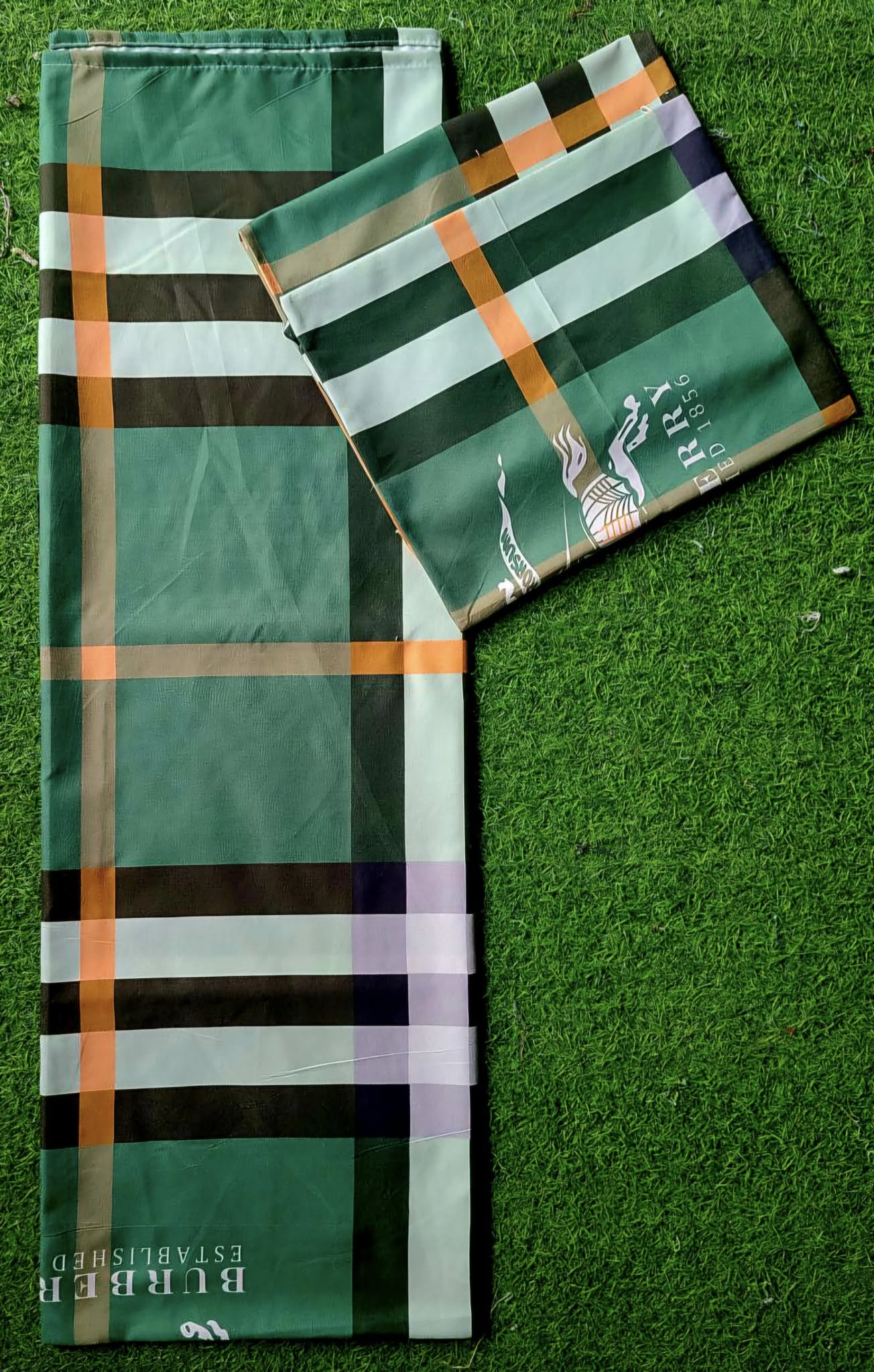  Green Stripe 1 Large kumot + 2 Large Zipper Pillowcase