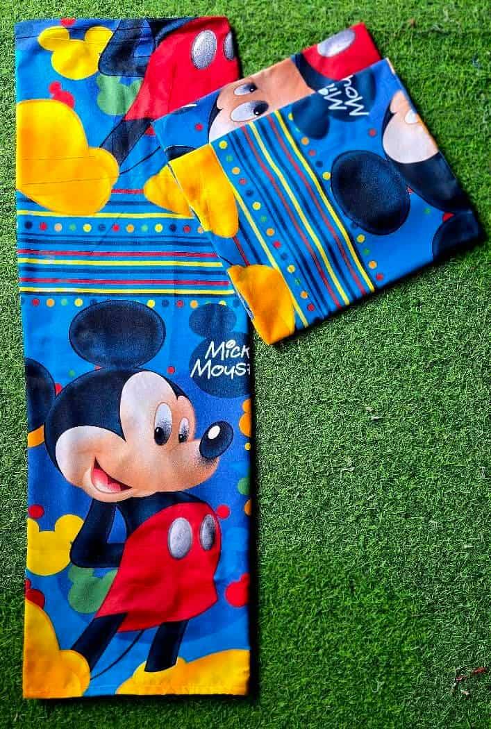 Mickey Mouse 1 Large kumot + 2 Large Zipper Pillowcase